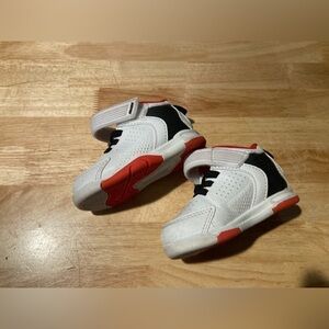 4/$25 And 1 little kid sneakers in size 3. In excellent condition. See pictures